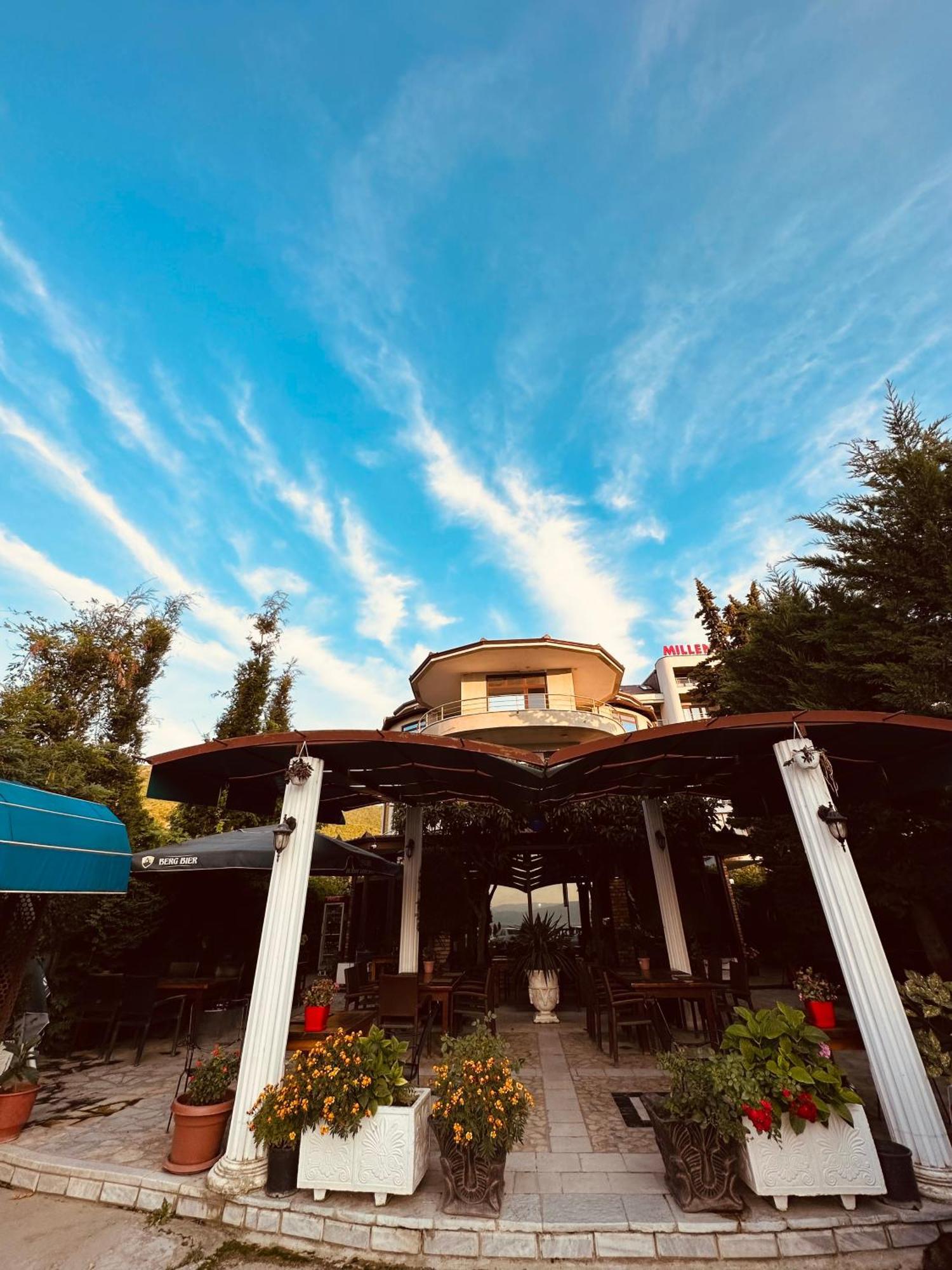 Hotel Saint Marena Pogradec Eksteriør billede