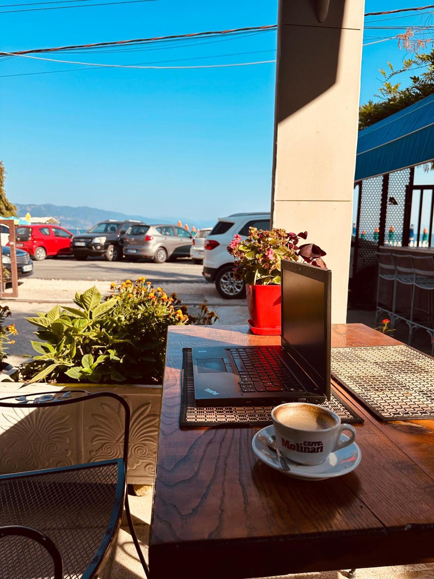 Hotel Saint Marena Pogradec Eksteriør billede