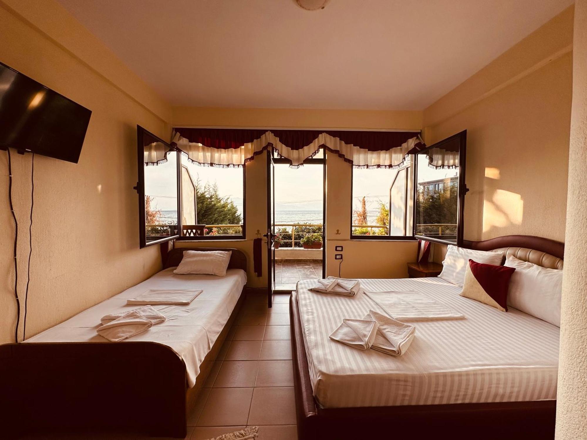Hotel Saint Marena Pogradec Eksteriør billede