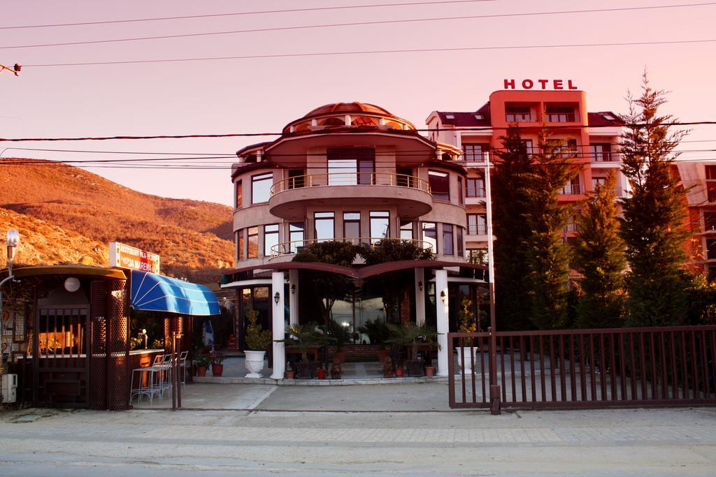 Hotel Saint Marena Pogradec Eksteriør billede